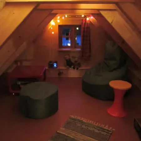 아파트 Koras Dachkammer 리브니츠 담가르텐